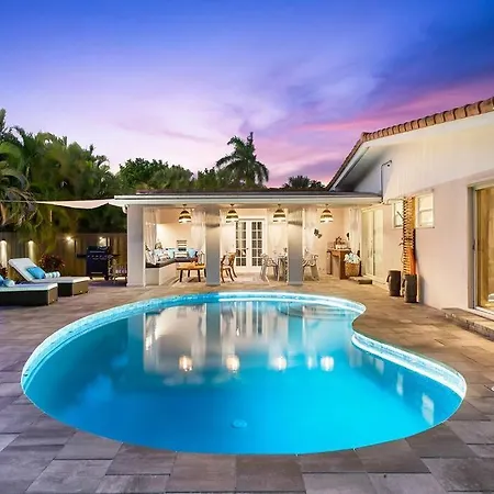 Modern House W/Htd Pool. Near The Beach! Bote